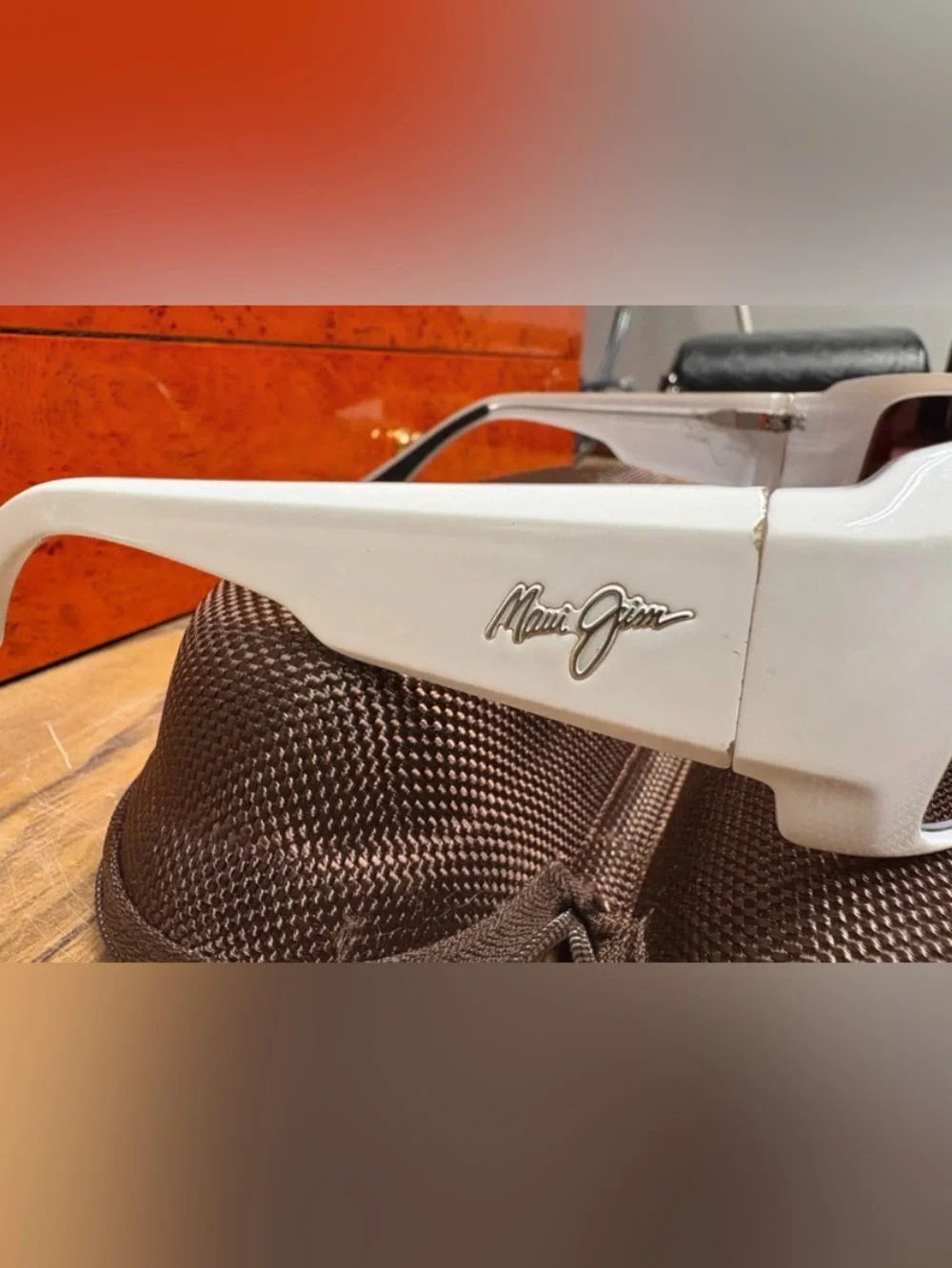 Maui Jim Five Caves MJ283-05 White Maui Rose Polarized Sunglasses + Case